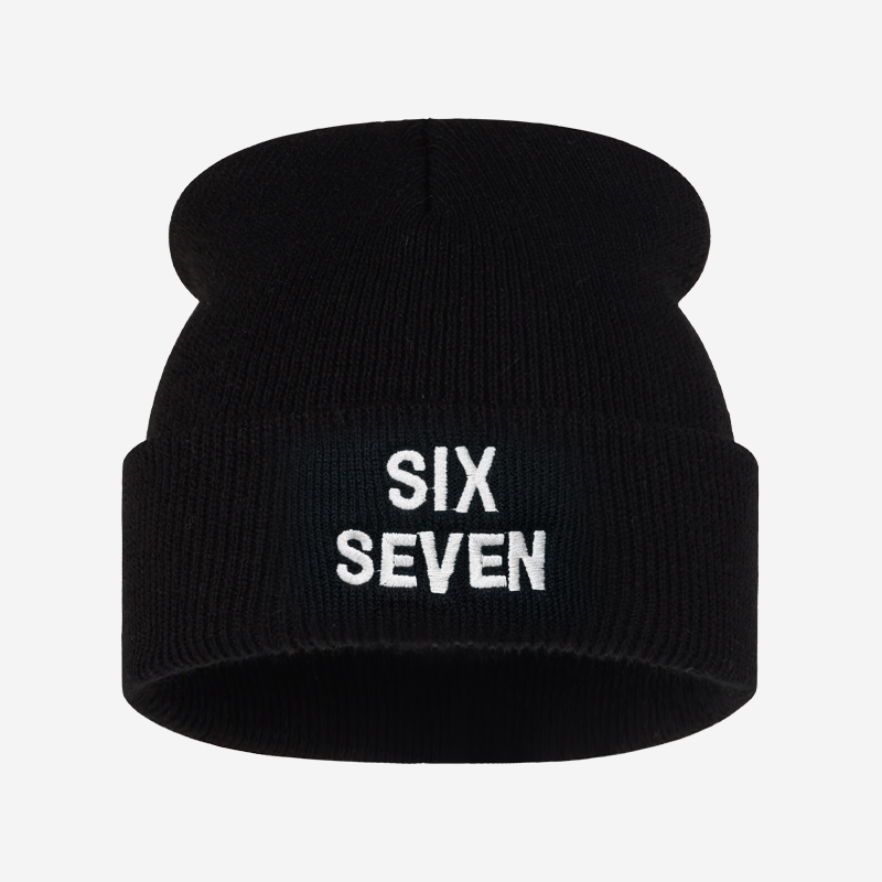 Beanie Cuffed Knit - قبعة محبوكة مطرزة بحروف SIX SEVEN،
