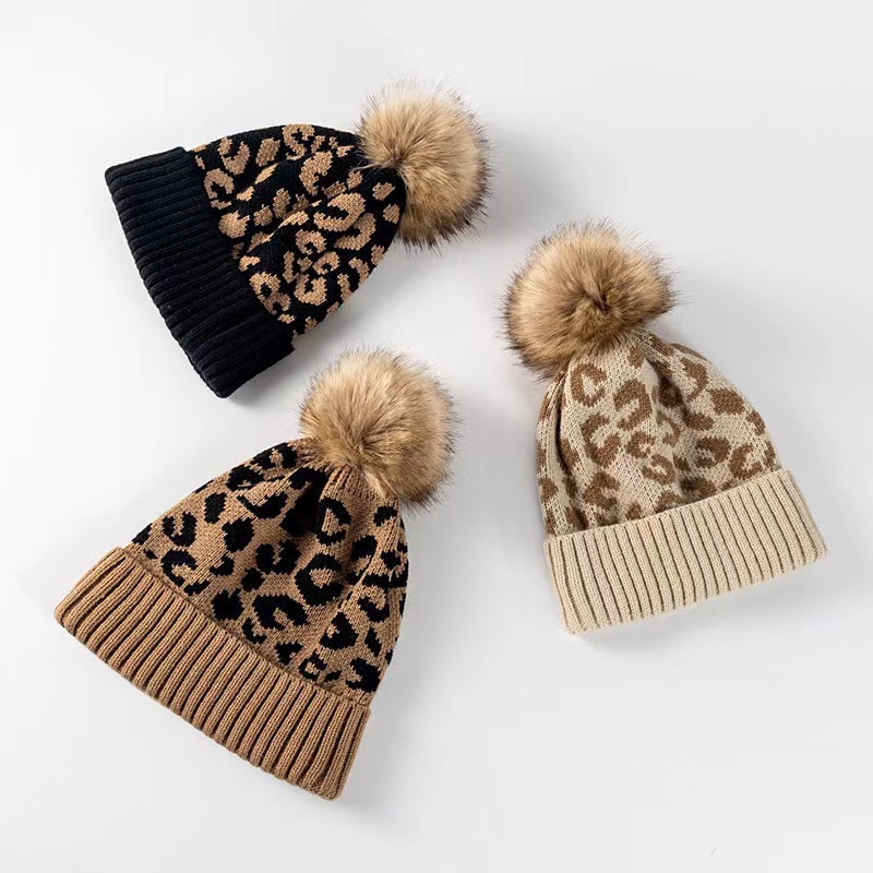 قبعة نسائية منسوجة بنقشة الفهد - مراجعة Beanie Cuffed Knit وسعره